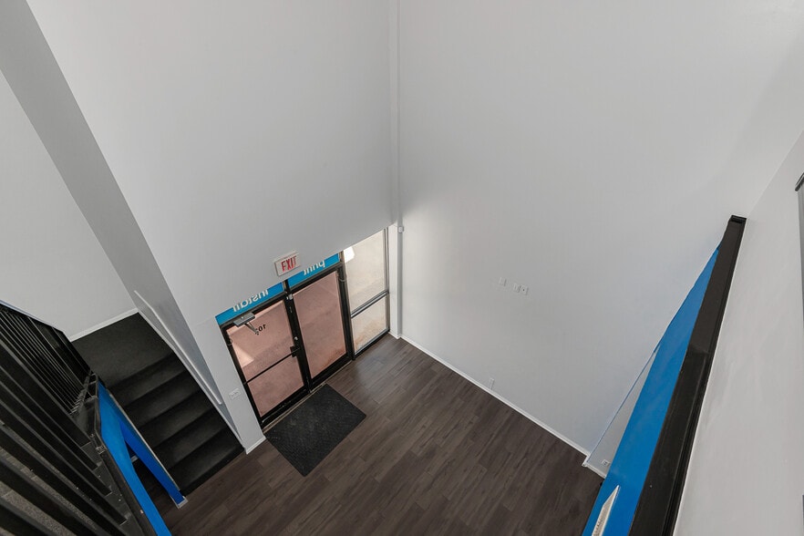 More Photos Of 3650 Coral Ridge Dr, Coral Springs Light Manufacturing For Sale