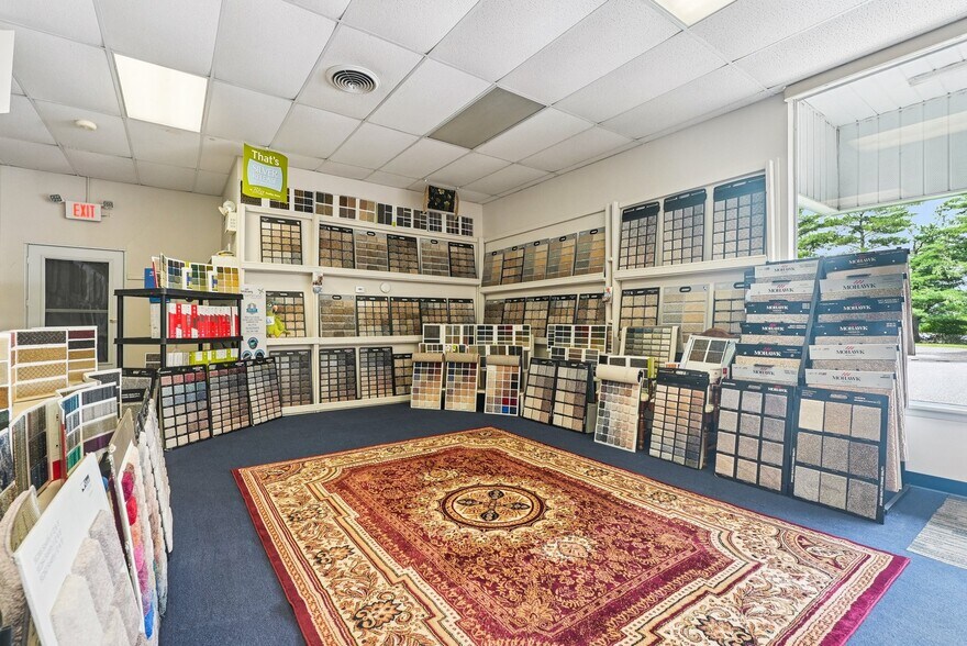 More Photos Of 320 Beverly Rancocas Rd, Willingboro Storefront For Sale