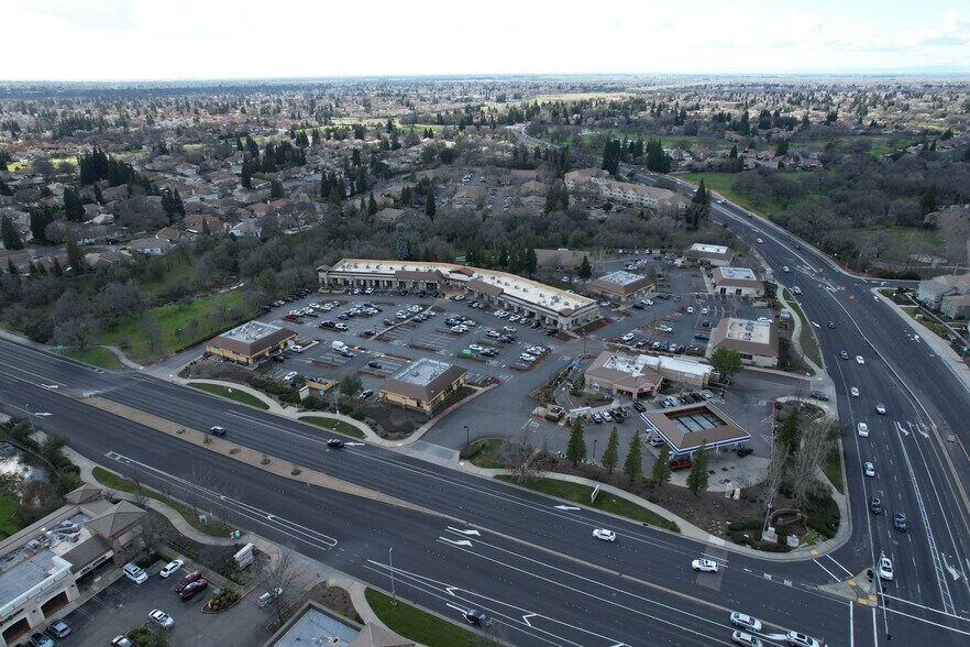 More Photos Of 7456 Foothills Blvd, Roseville General Retail For Sale