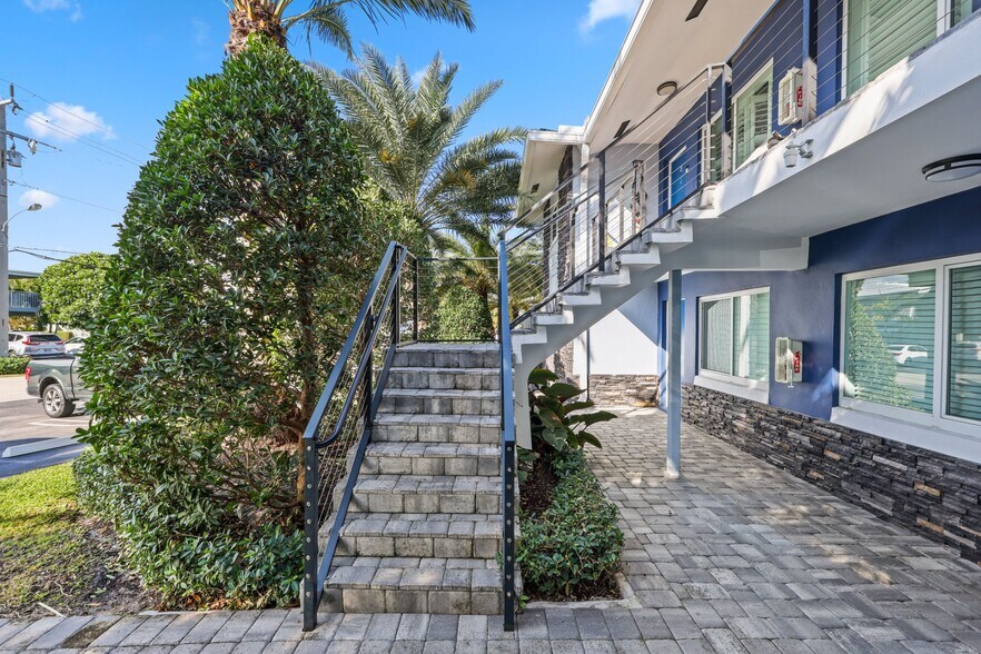 More Photos Of 830 SE 22nd Ave, Pompano Beach Apartments For Sale