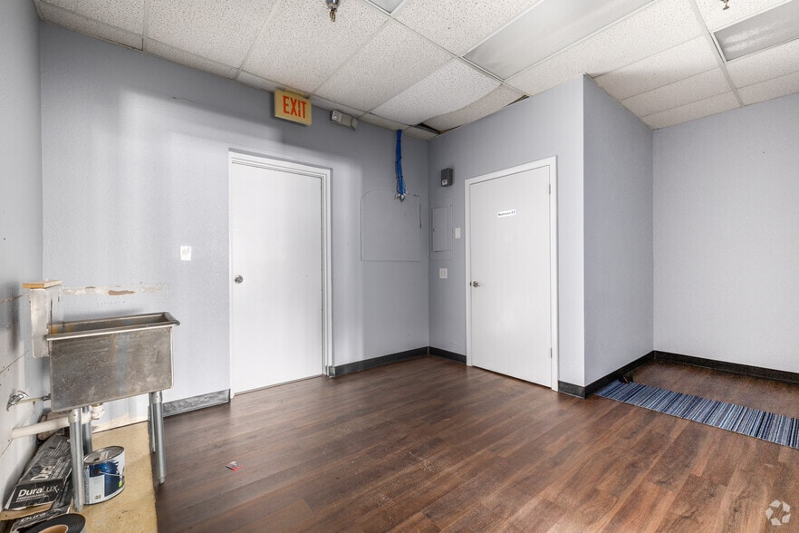 More Photos Of 4901 E Silver Springs Blvd, Ocala Unknown For Lease