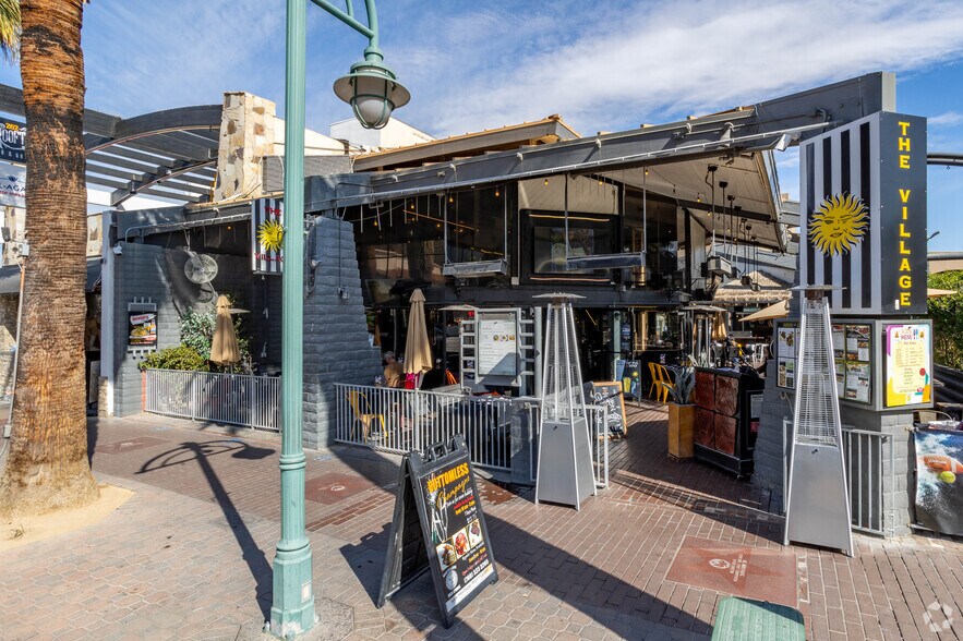 More Photos Of 266 S Palm Canyon Dr, Palm Springs Restaurant For Sale