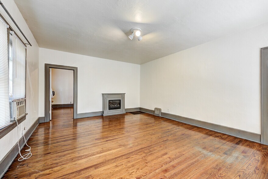 More Photos Of 408 Chautauqua Ave, Norman Multifamily For Sale