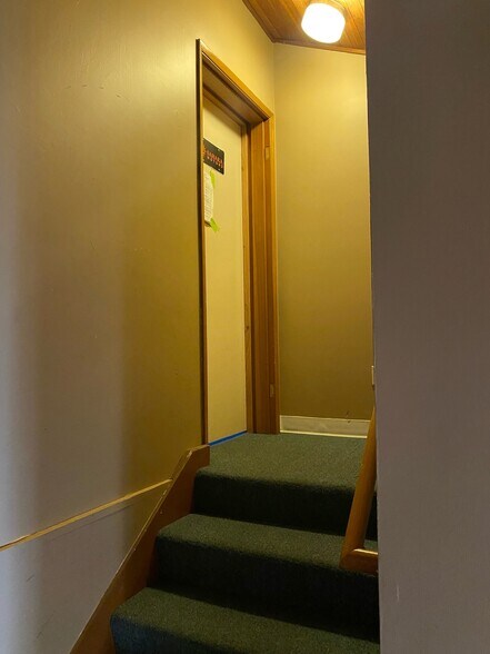 More Photos Of 19635 SW Tualatin Valley Hwy, Beaverton Medical For Lease