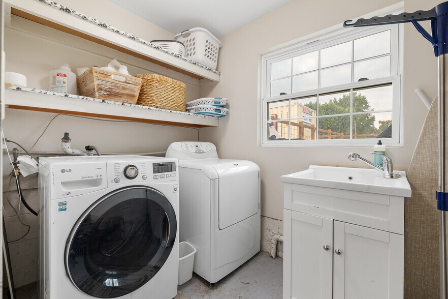 More Photos Of 6109 W Richardson Rd, Pasco Specialty For Sale