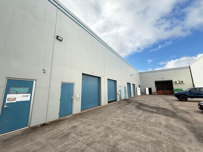 More Photos Of 94-344 Ukee St, Waipahu Warehouse For Lease