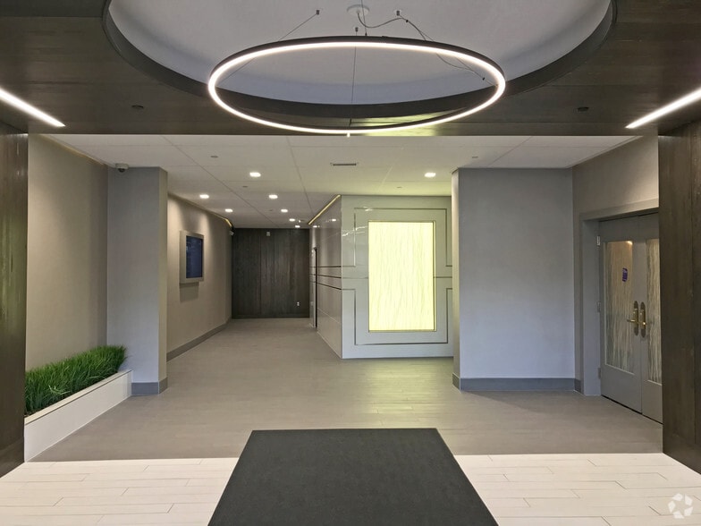 More Photos Of 801 W Ann Arbor Trl, Plymouth Office For Lease