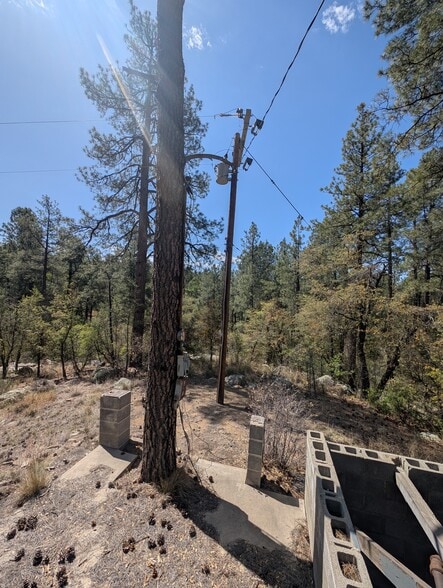 More Photos Of 101 Marapai Rd, Prescott Specialty For Sale