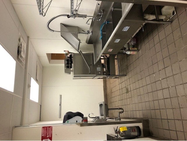 More Photos Of 1590 Boston Post Rd, Milford Fast Food For Lease