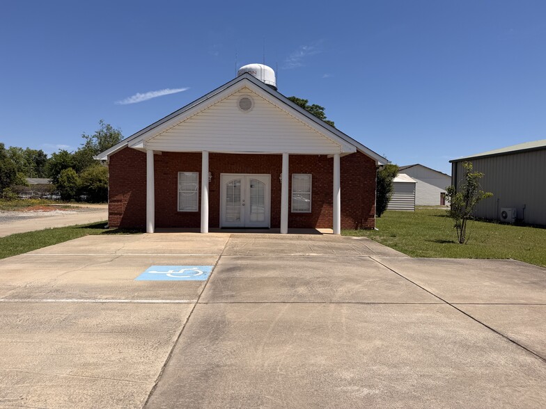 Primary Photo Of 130 Gralan Dr, Byron Office Residential For Sale
