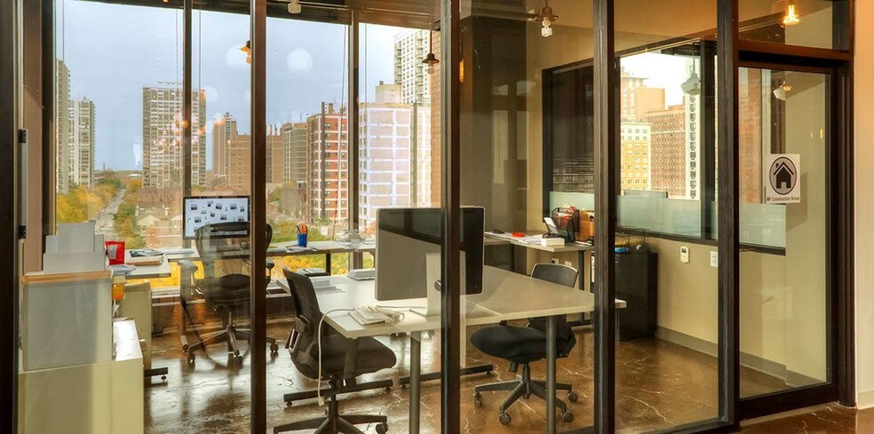 More Photos Of 1165 N Clark St, Chicago Coworking Space