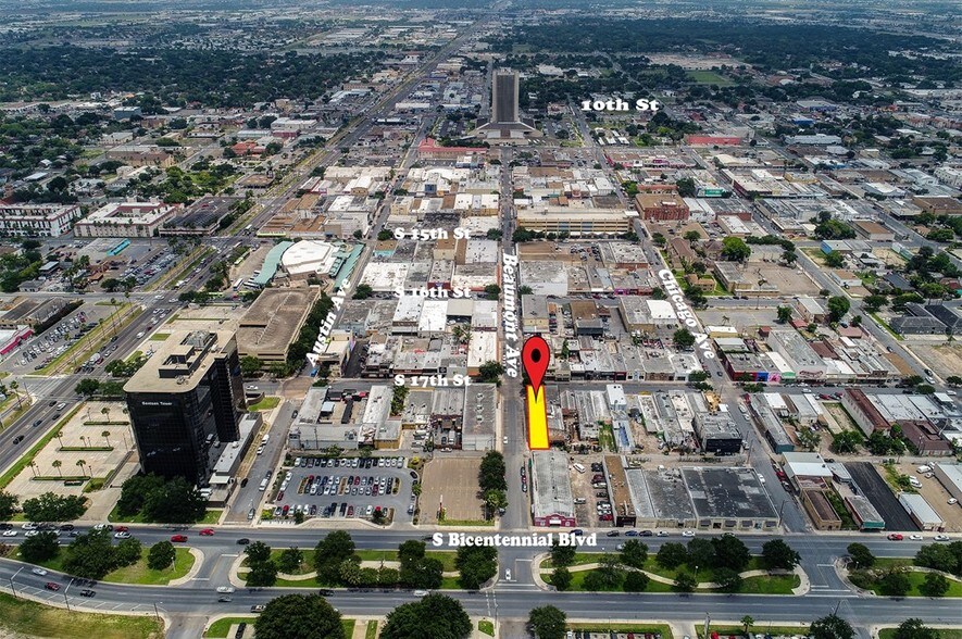 More Photos Of 200 S 17th St, McAllen Bar For Sale