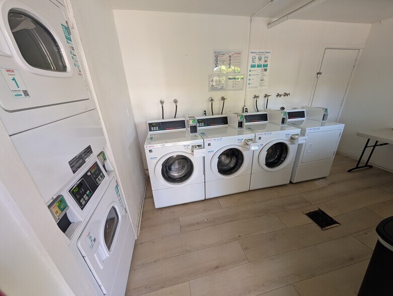 More Photos Of 19 Knoll Ln, Mill Valley Apartments For Sale