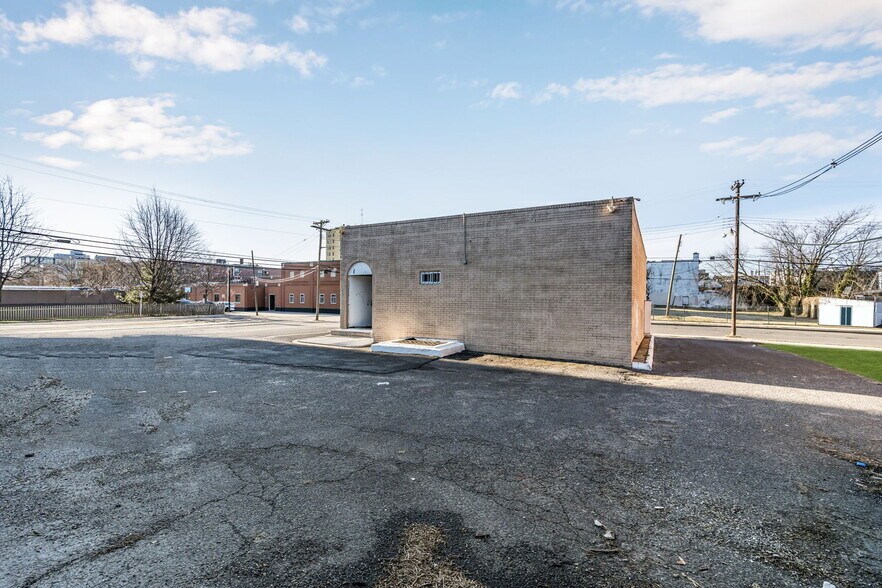 More Photos Of 701-703 Monroe Ave, Asbury Park Flex For Sale