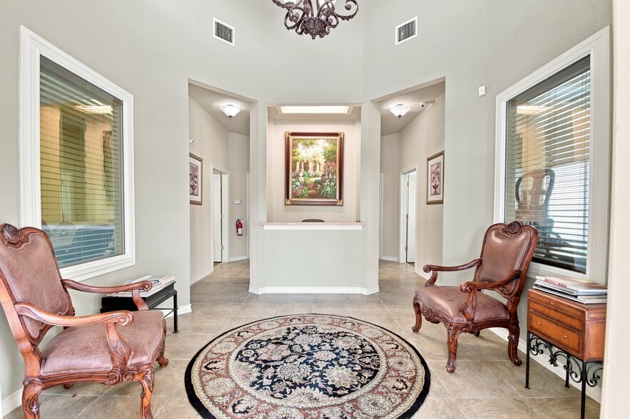 More Photos Of 15303 Huebner Rd, San Antonio Office For Lease