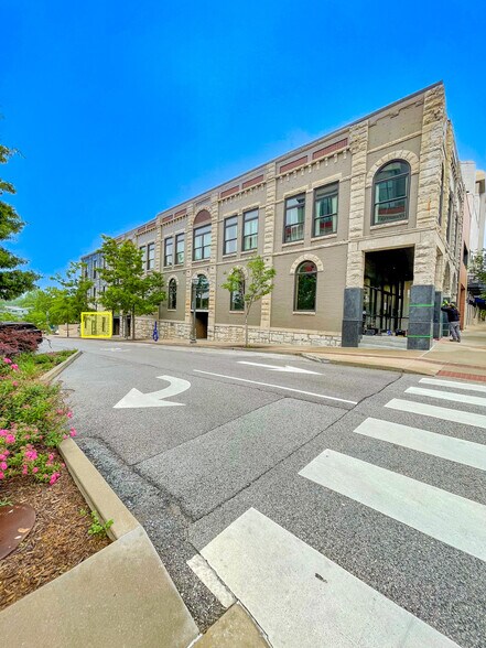 More Photos Of 26 W Center St, Fayetteville Storefront Retail Office For Lease