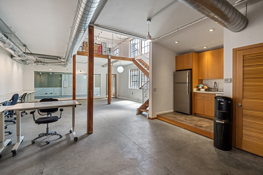 More Photos Of 443 Tehama St, San Francisco Loft Creative Space For Sale