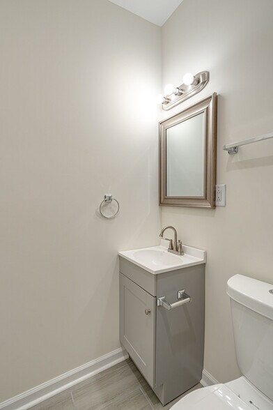 More Photos Of 501 Cedarmont Dr, Antioch Apartments For Sale