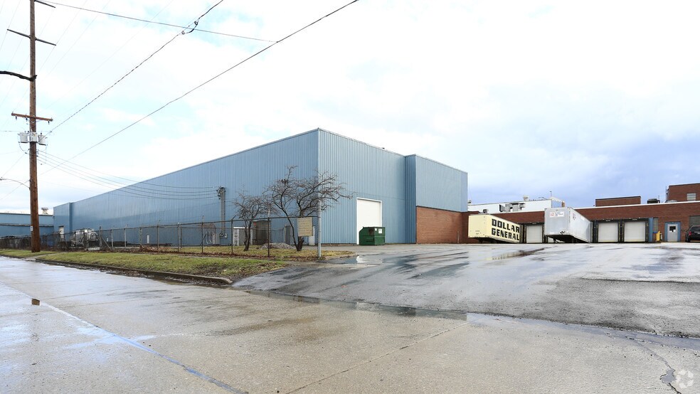 More Photos Of 1052 Mahoning Ave, Warren Manufacturing For Lease
