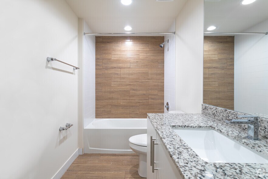 More Photos Of 961 SW 7th St, Miami Apartments For Lease