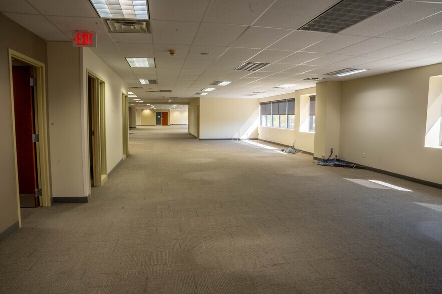 More Photos Of 1021 Watervliet Shaker Rd, Schenectady Office For Lease