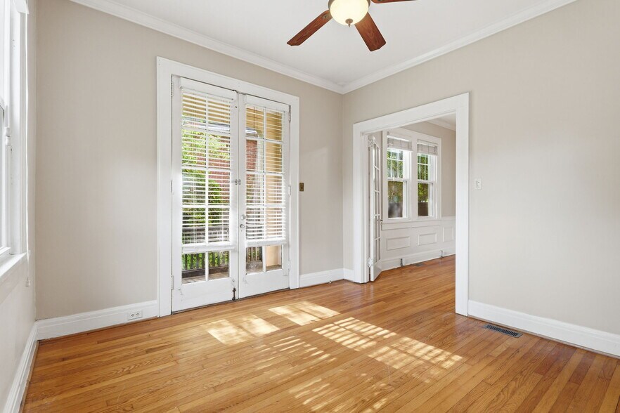 More Photos Of 916 Bromley Rd, Charlotte Apartments For Sale
