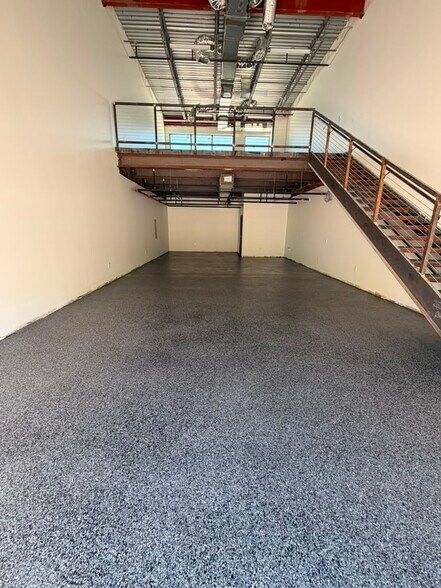 More Photos Of 15889 Ronald W Reagan Blvd, Leander Showroom For Lease