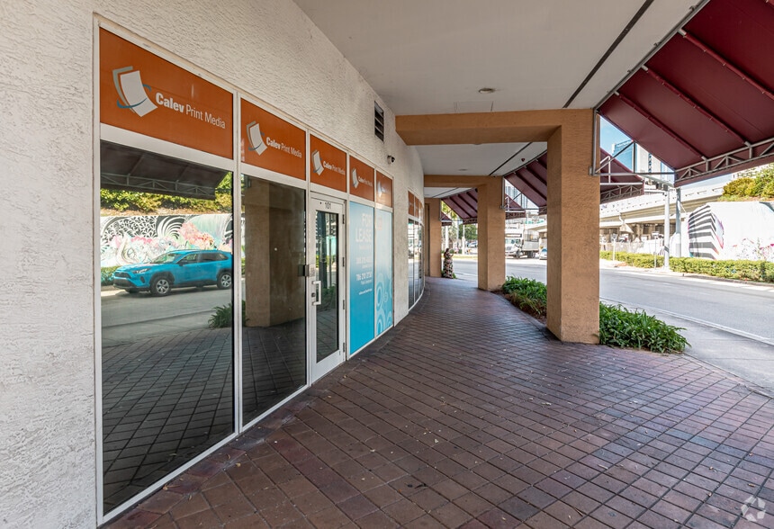 More Photos Of 333 S Miami Ave, Miami Office For Lease