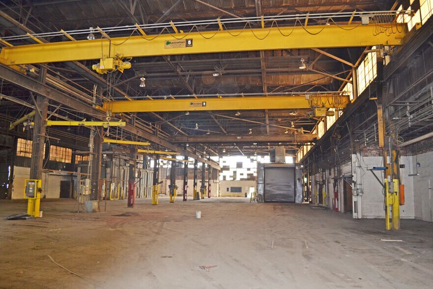 Primary Photo Of 2701 Converse Ave, East Saint Louis Manufacturing For Lease