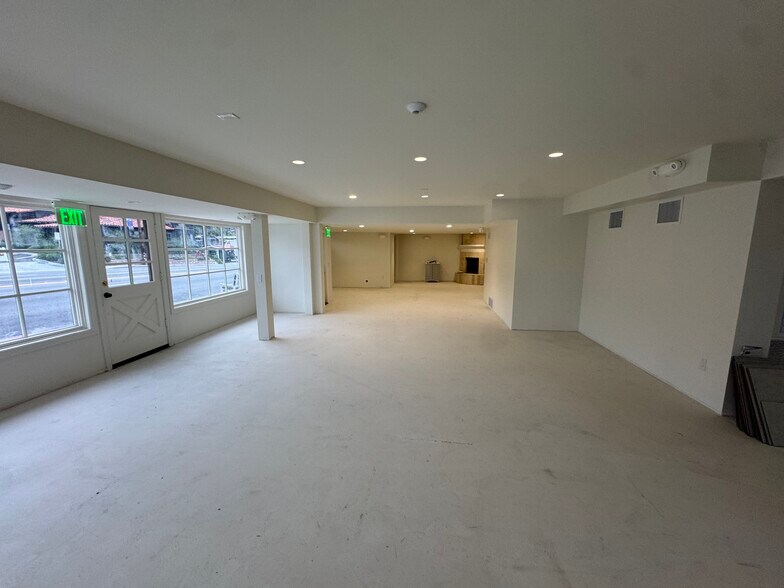 More Photos Of 2007 S Coast Hwy, Laguna Beach Storefront Retail Residential For Lease