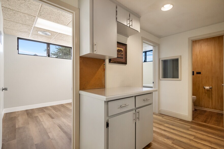 More Photos Of 3027 Aloma Ave, Winter Park Medical For Lease