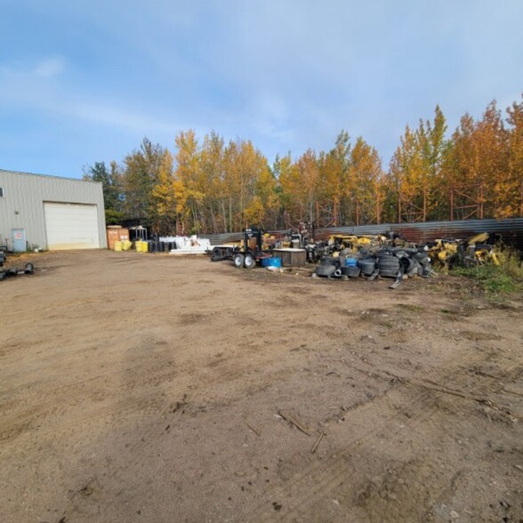 More Photos Of 4418 51 Av, Redwater Warehouse For Sale