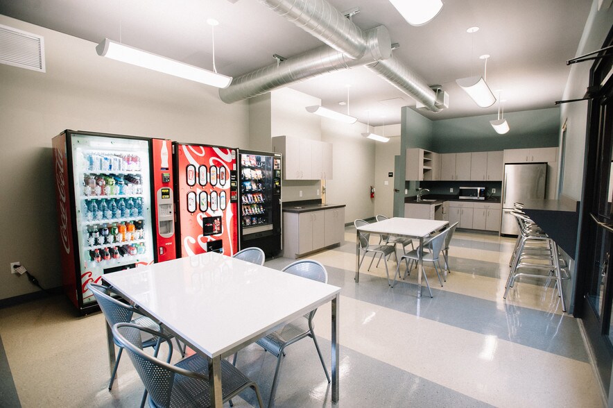 More Photos Of 4030 Moorpark Ave, San Jose Office For Lease