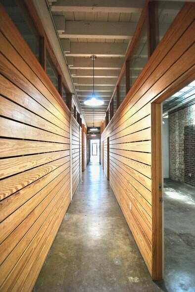 More Photos Of 1101 E 6th St, Austin Loft Creative Space For Lease