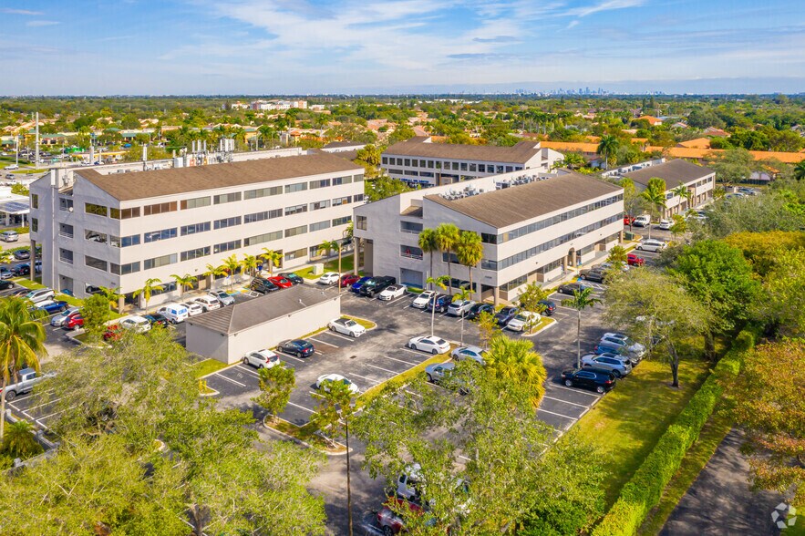 More Photos Of 11400-11440 N Kendall Dr, Miami Unknown For Lease