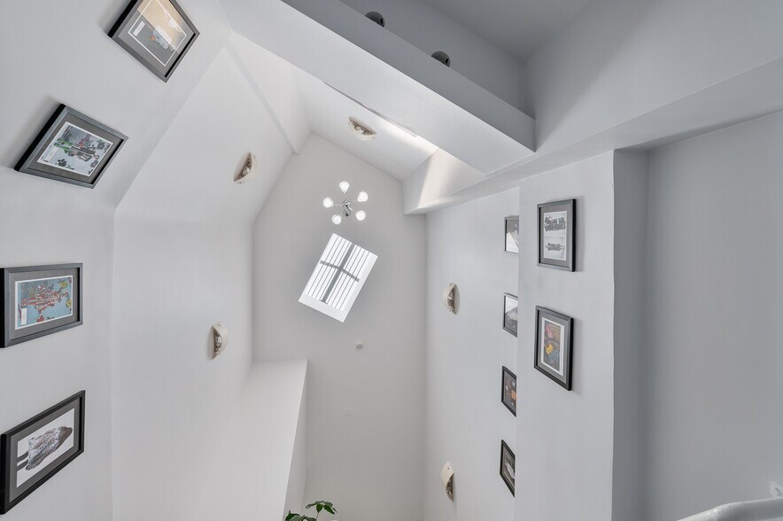 More Photos Of 2529 49th St, Astoria Manufacturing For Sale