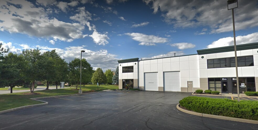 More Photos Of 18521 Spring Creek Dr, Tinley Park Light Distribution For Lease