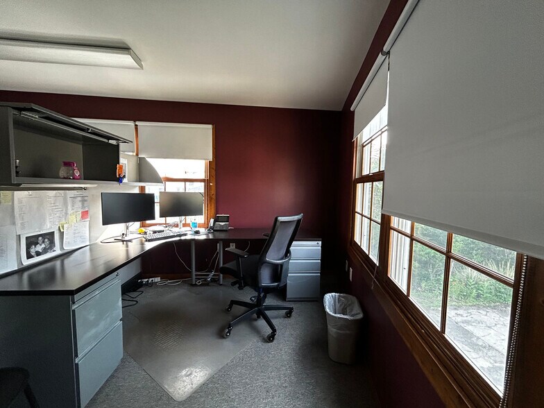 More Photos Of 2918 Portage St, Kalamazoo Office For Sale