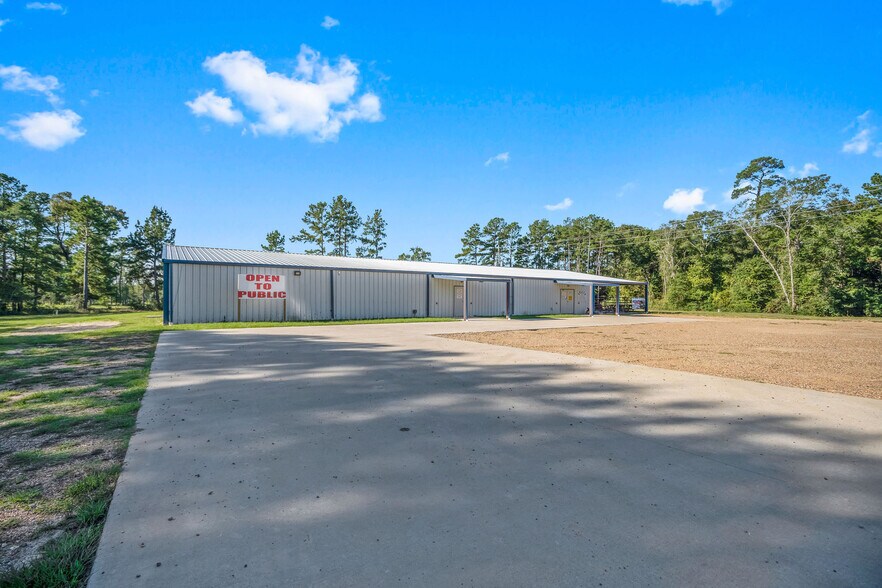 More Photos Of 4951 US Highway 190 W, Livingston Office For Sale