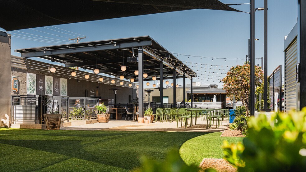 More Photos Of 602 S Tremont St, Oceanside Storefront For Lease