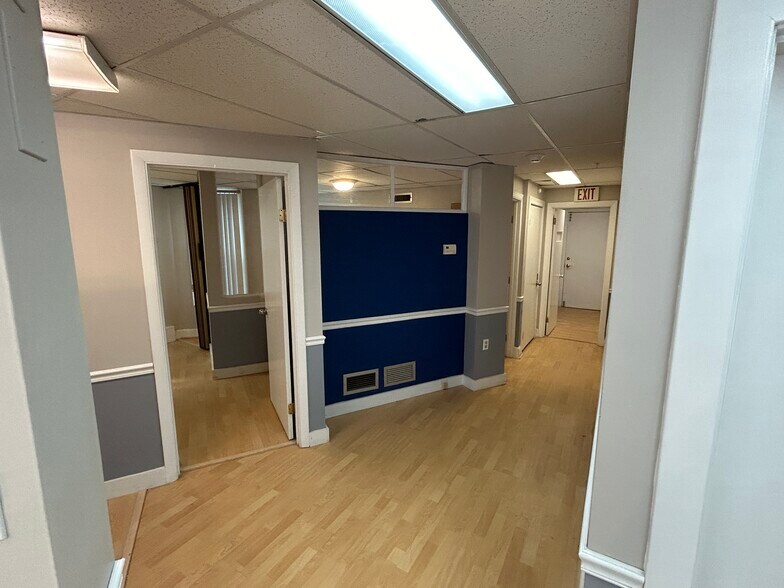 More Photos Of 120 College Ave, Somerville Medical For Lease