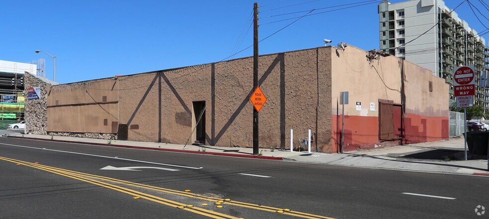 More Photos Of 999 National City Blvd, National City Freestanding For Sale