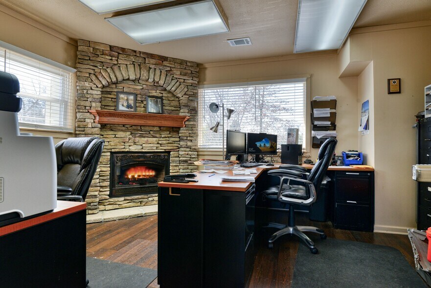 More Photos Of 729 State Route 18, East Brunswick Storefront For Sale