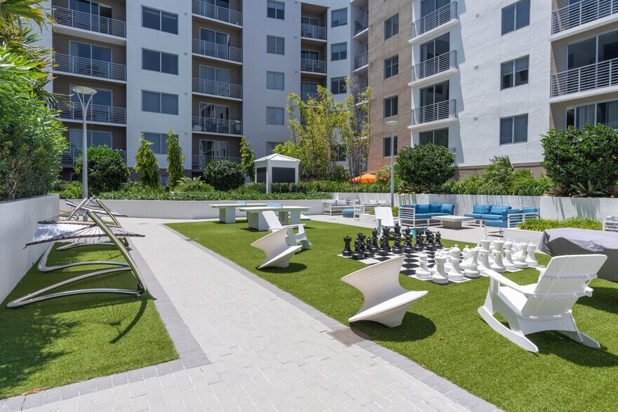 More Photos Of 200 NE 1st Ave, Pompano Beach Apartments For Lease