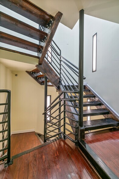 More Photos Of 119-123 E Broad St, Richmond Apartments For Sale