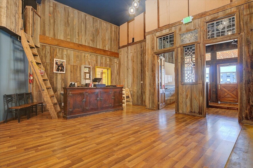 More Photos Of 720 E 50 Hwy, Salida Restaurant For Sale