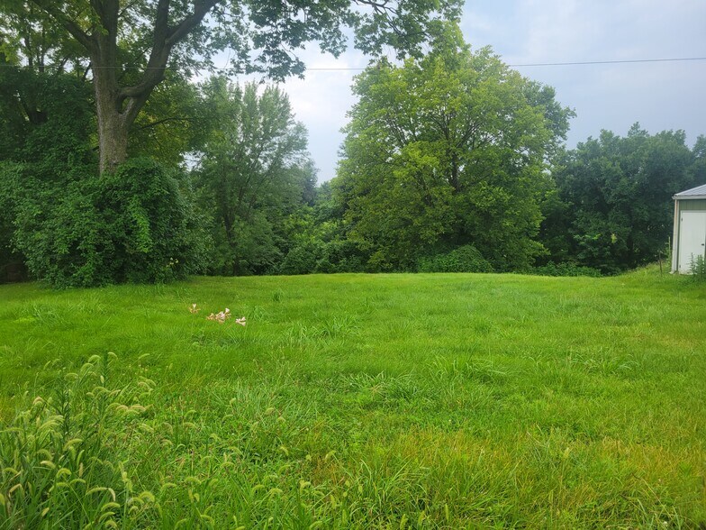 Primary Photo Of 411 N 6th St, Elsberry Land For Sale