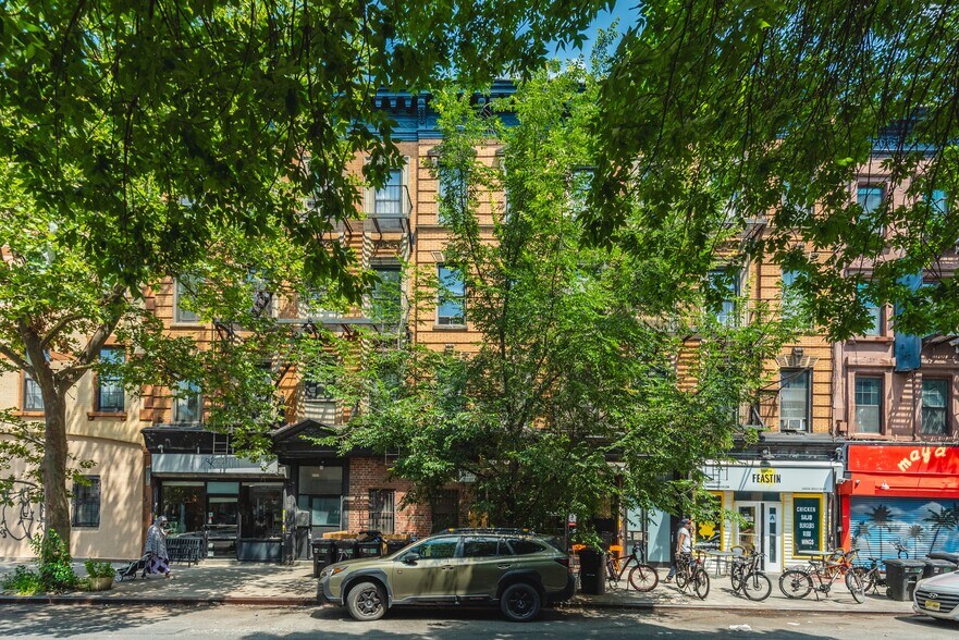 More Photos Of 561 Gates Ave, Brooklyn Apartments For Sale
