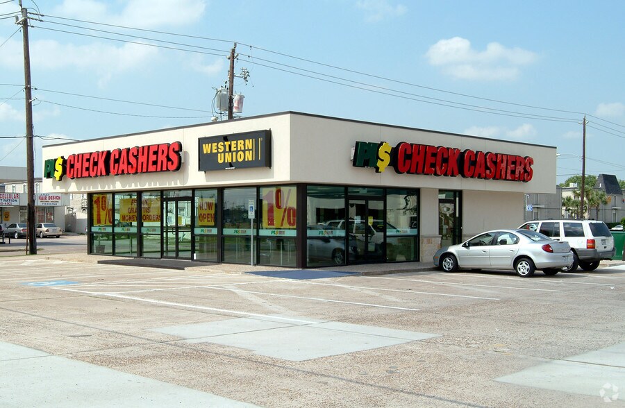 More Photos Of 800 Maxey Rd, Houston Unknown For Lease