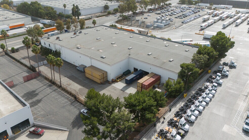 More Photos Of 2121 S Wilmington Ave, Compton Warehouse For Sale